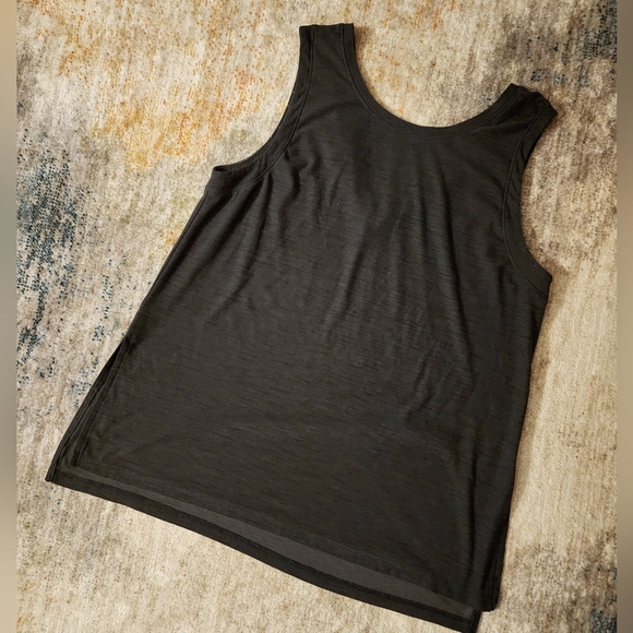 Bundle of 5 Cotton Tanks - Picture 4 of 16